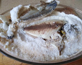 Foto del paso 4 de la receta: Dorada a la sal