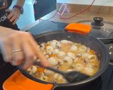 Foto del paso 2 de la receta: Guiso de sepia con pimientos y zanahoria