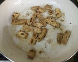 A picture of step 3 of Vietnamese Style Vegetarian Spring Rolls.