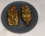 Foto del paso 3 de la receta: Berenjenas rellenas de cebolla y pimientos