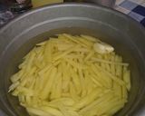 Foto langkah ke 2 dari resep Kentang goreng renyah super enak (Ala chef Tsara) 👌🤭.