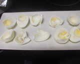 Foto del paso 3 de la receta: Huevos rellenos de atún (2023)