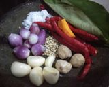 Foto langkah ke 2 dari resep Ikan cucut kuah santan.