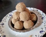 सातुचे पीठाचे लाडू (satu pithache ladu recipe in marathi) रेसिपी स्टेप 2 फोटो 