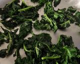 Foto del paso 3 de la receta: Ensalada de Kale Salteado con Boniato al Horno y Filete de Caballa !!!!