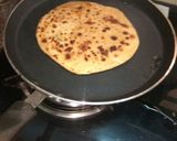 A picture of step 7 of Gobhi Paratha.