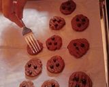 Foto langkah ke 5 dari resep Chocochip Butter Cookies Coklat.