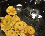 Foto del paso 3 de la receta: Tostones vestidos de Gala(Gratinados y Rellenos de Salmón)