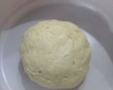 A picture of step 5 of Pizza Buns.