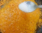 A picture of step 2 of Maggi vegan laksa soup.