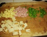 Foto del paso 1 de la receta: Tortilla de huevo, jamón, queso y pan de molde