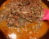 A picture of step 2 of Urad Dal Palak (Sabut Chilkewali Urad Dal/ Kalo Dal).