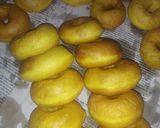 Foto langkah ke 5 dari resep Donat labu kuning.