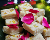 લીલા નાળિયેર નો કોપરા પાક(lila narial no koparapaak recipe in gujarati) રેસીપી સ્ટેપ5ફોટો