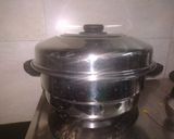 A picture of step 4 of Oats idli.