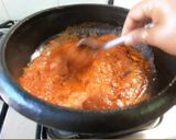 A picture of step 2 of Fish curry.