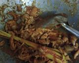 Foto langkah ke 3 dari resep Ayam Suwir Bumbu Bali.