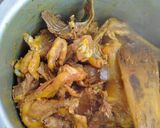 A picture of step 1 of Non-spicy chicken.