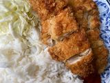 สันในไก่ยัดไส้ชีสชุบเกล็ดขนมปังทอด