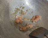 Foto langkah ke 4 dari resep Mie Goreng Ayam Kol Sederhana.