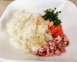 Hình bước làm 2 của món Rice burger & rice balls
