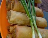 Foto langkah ke 9 dari resep Lumpia Isi Wortel Dan Jamur.