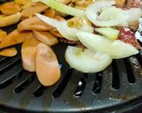 Foto langkah ke 3 dari resep Ayam dan Sapi Grill.