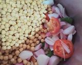 A picture of step 1 of Kabuli chana salan.