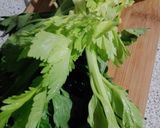 Foto del paso 1 de la receta: Apio deshidratado