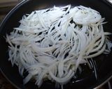Foto del paso 2 de la receta: Atún rojo encebollado