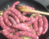 Foto del paso 2 de la receta: Salchichas al vino