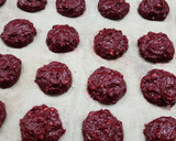 Foto del paso 3 de la receta: ❤️ Galletitas Red Velvet con chocolate blanco (con remolacha 🤫) ❤️