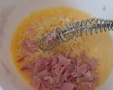 Foto del paso 2 de la receta: Tortilla con sofrito y jamón