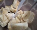 Foto langkah ke 1 dari resep *Kue Pisang Kukus*.
