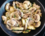 Foto del paso 1 de la receta: 279. Champiñones salteados al ajo y perejil