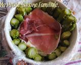 Une image de l'étape 2 de Charlotte d'asperges au fromage ail et fines herbes.