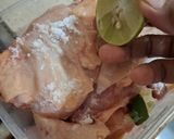 Foto langkah ke 1 dari resep Ayam Goreng Kremes.