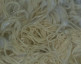 Foto langkah ke 1 dari resep Mie Tek-Tek Goreng.