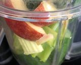 A picture of step 1 of Celery and lettuce juice - vegan.