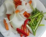 รูปขั้นตอนการทำที่ 1 ของ ปลาหมึกผัดไข่เค็ม