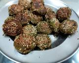 Spinach/split chickpea kababs with cheese salad recipe step 3 photo