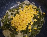 Foto del paso 4 de la receta: Pasta codito con rajas de poblano, queso, elote y crema