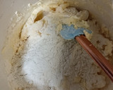 Foto langkah ke 3 dari resep Cornflakes Butter Cookies.
