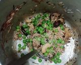 A picture of step 3 of Peas & Cashew Pulao.