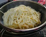 Foto del paso 1 de la receta: FIDEOS🍝CAPELLINI, con Carne Molida y Uvas, con Salsa Roja...!😋