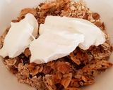 A picture of step 3 of My Musili with Fruit Coconut Clusters seeded Breakfast. 🙄.