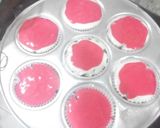 Foto langkah ke 7 dari resep Bolu kukus merah putih.
