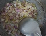A picture of step 1 of Egg bhurji.