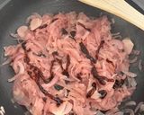 Foto del paso 5 de la receta: Cebolla morada caramelizada sin azúcar a fuego lento