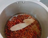 A picture of step 2 of Dal Makhani.